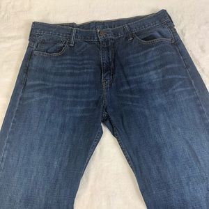 Levi’s 569 Jeans